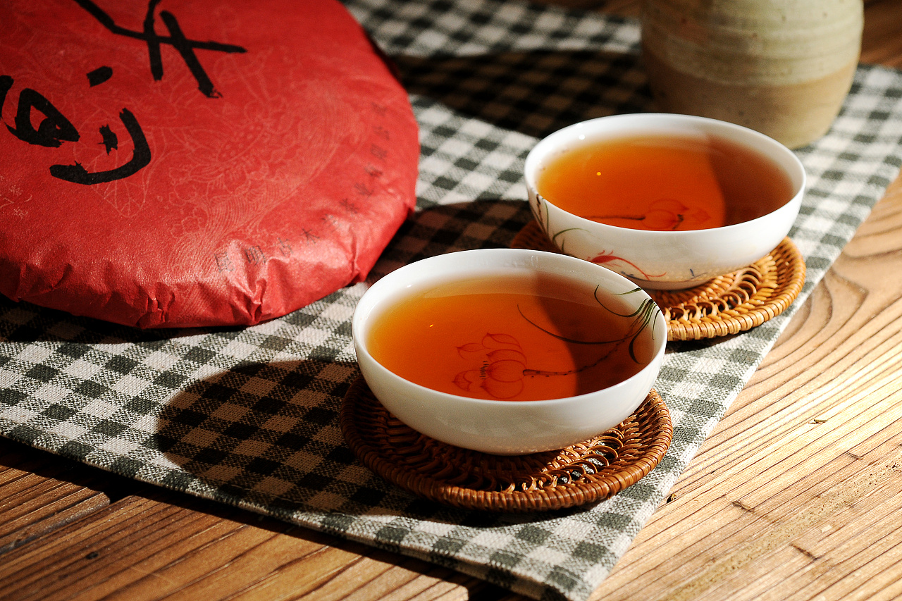普洱茶 在光影中沉淀时光的香气——MR小僧镜头下的茶界艺术